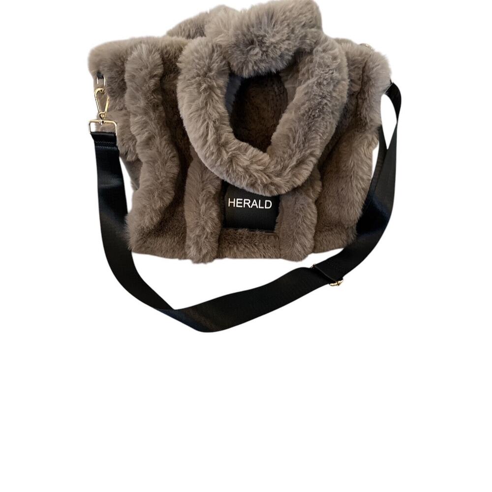 NEW HERALD FAUX FUR TAUPE Large Tote